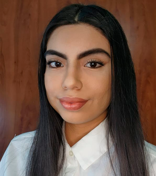 Lucia Castillo-Diseñadora Gráfica